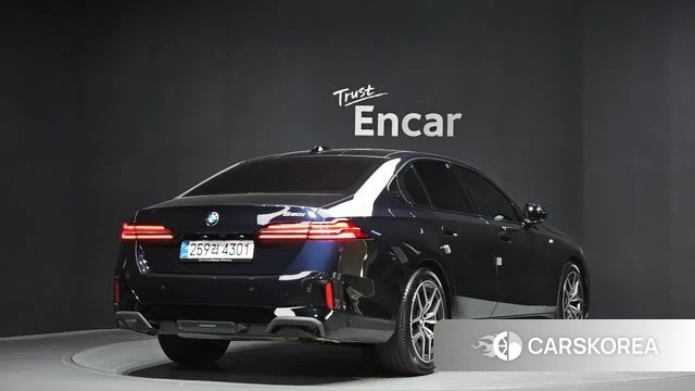 BMW 5 Series (G60) id 3841180 из Кореи 12