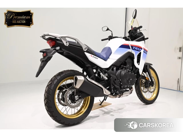 Проданный Honda TRANSALP XL750 2023 из Японии, фото 2