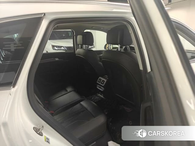 Audi Q5L 2022 Белый из Китая, фото 4