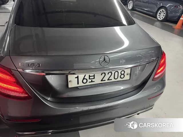 Mercedes-Benz E-Class W213 2018 Серый из Кореи, фото 4