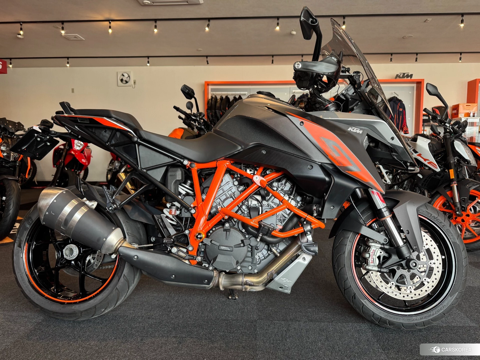 Проданный KTM 1290 SUPER DUKE GT 2017 из Японии, фото 2