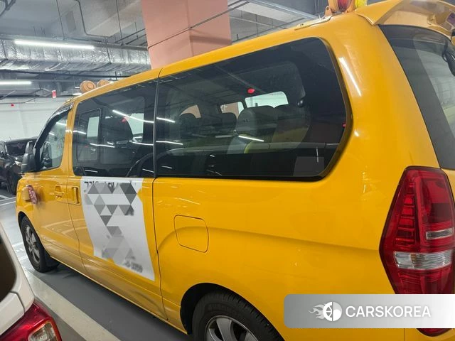 Hyundai The New Grand Starex 2018 Желтый из Кореи, фото 2