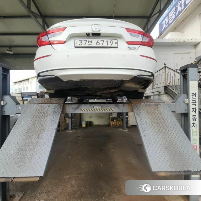 Honda Accord 10th Generation 2018 Белый из Кореи, фото 2