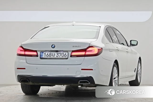 BMW 5 Series (G30) id 4535156 из Кореи 12
