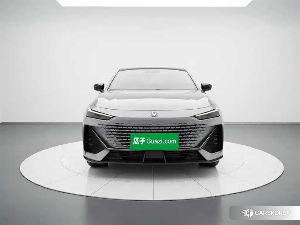 Chang'an UNI-V Smart iDD id 4606970 из Китая 12