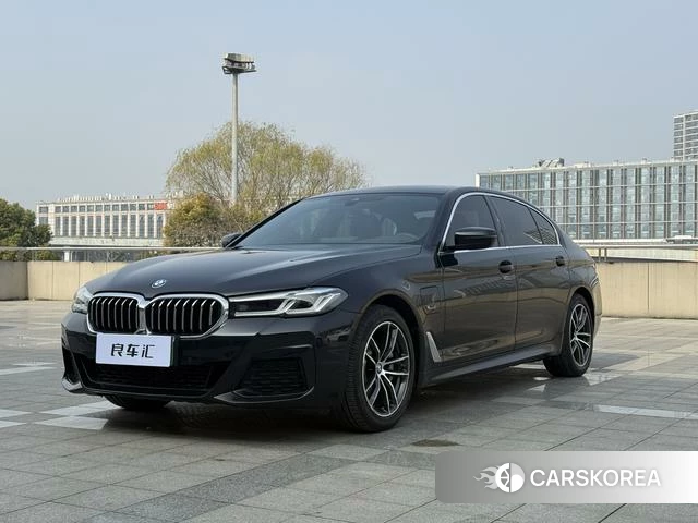 BMW 5 series PHEV 2021 Черный из Китая, фото 2