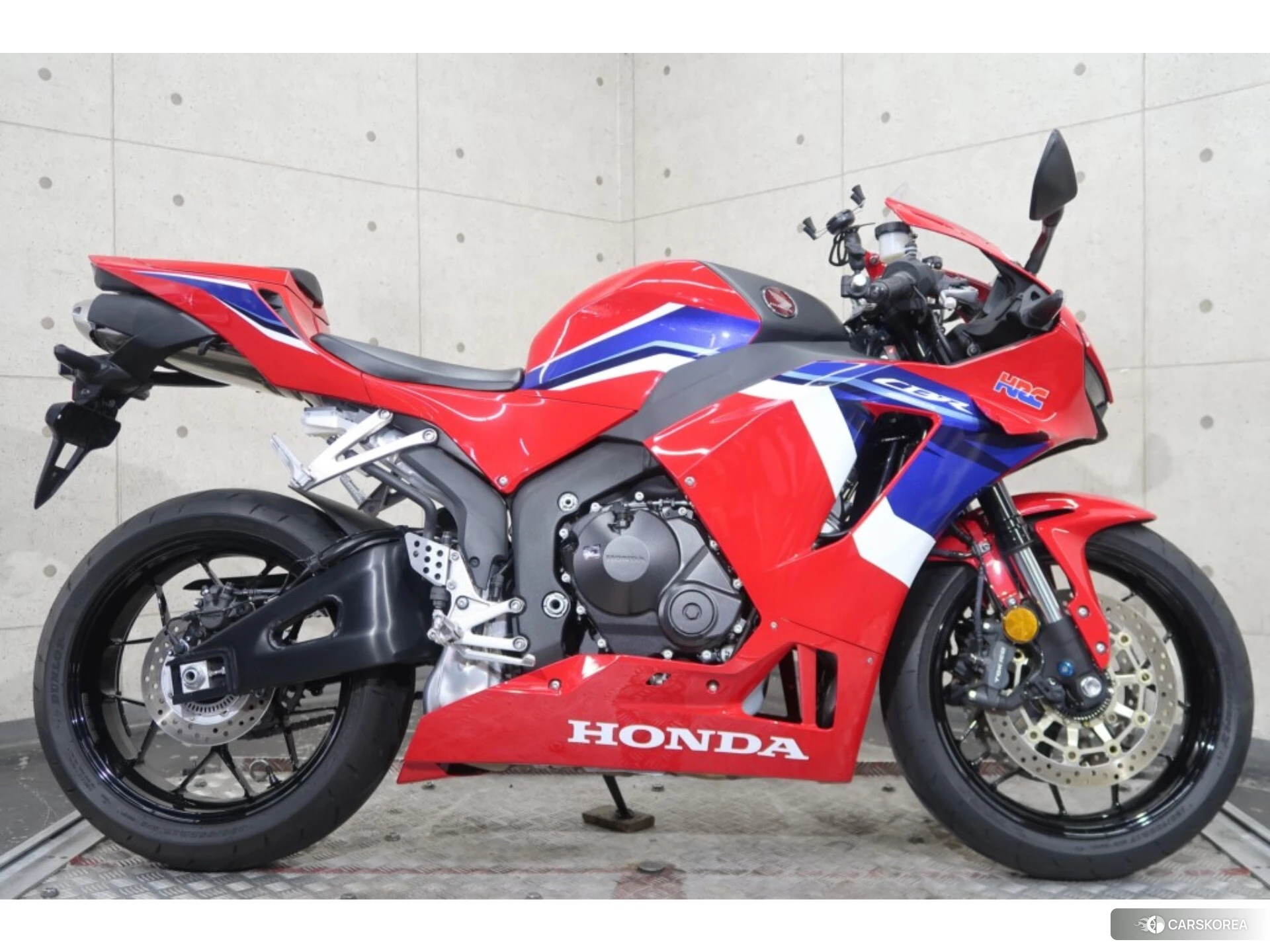 Проданный Honda CBR600RR ABS id 4184257 из Японии, фото 12