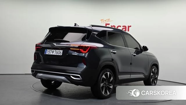 Kia Seltos id 4310010 из Кореи 12