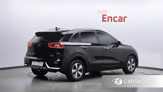 Kia Niro id 3096016 из Кореи 12