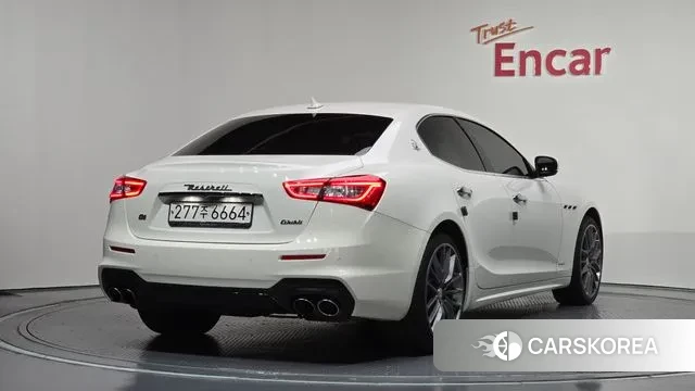 Maserati Ghibli id 3403239 из Кореи 12
