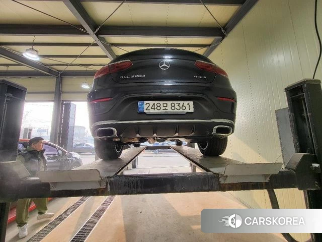 Mercedes-Benz GLC-Class X253 2023 Черный из Кореи, фото 2