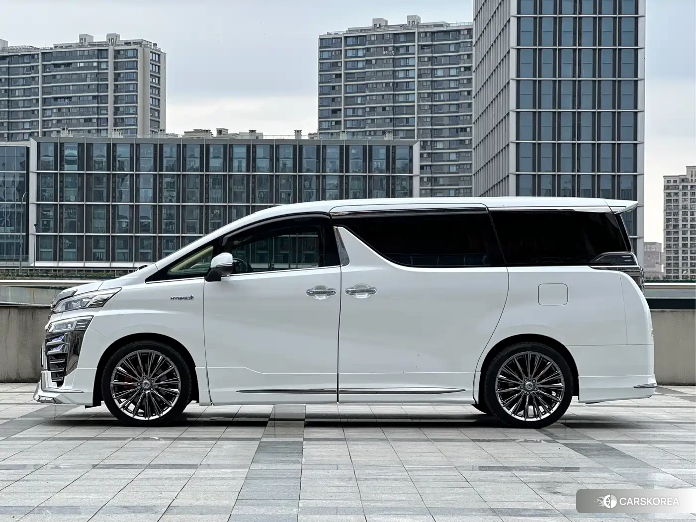 Toyota Vellfire id 4601004 из Китая 10