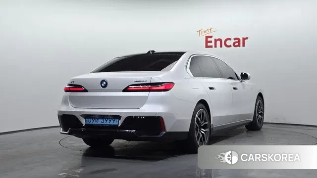 BMW i7 (G70) id 3512805 из Кореи 12