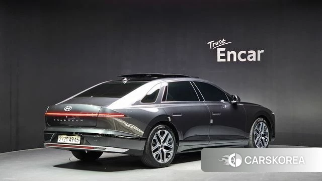 Hyundai Grandeur (GN7) id 4266415 из Кореи 12