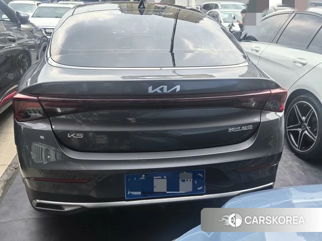 Kia K5 2023 Темно-серый из Китая, фото 5