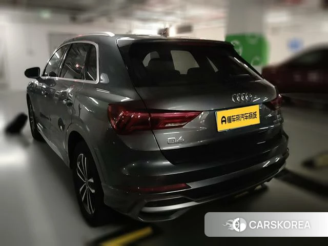 Audi Q3 2021 Темно-серый из Китая, фото 2