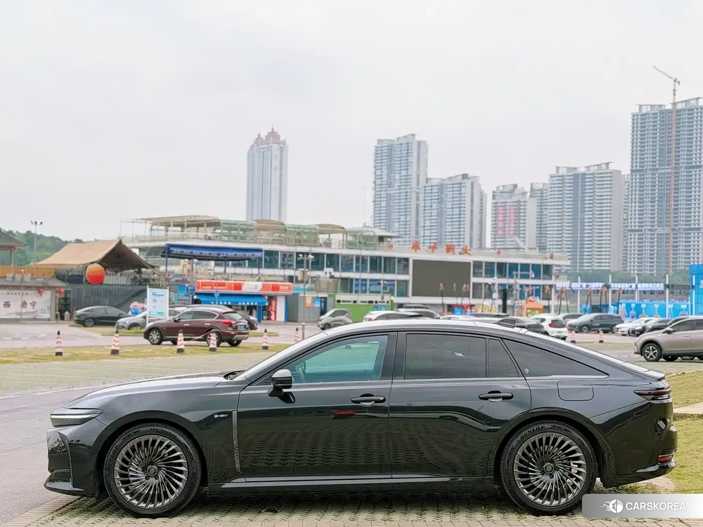 Toyota Crown id 4514197 из Китая 10