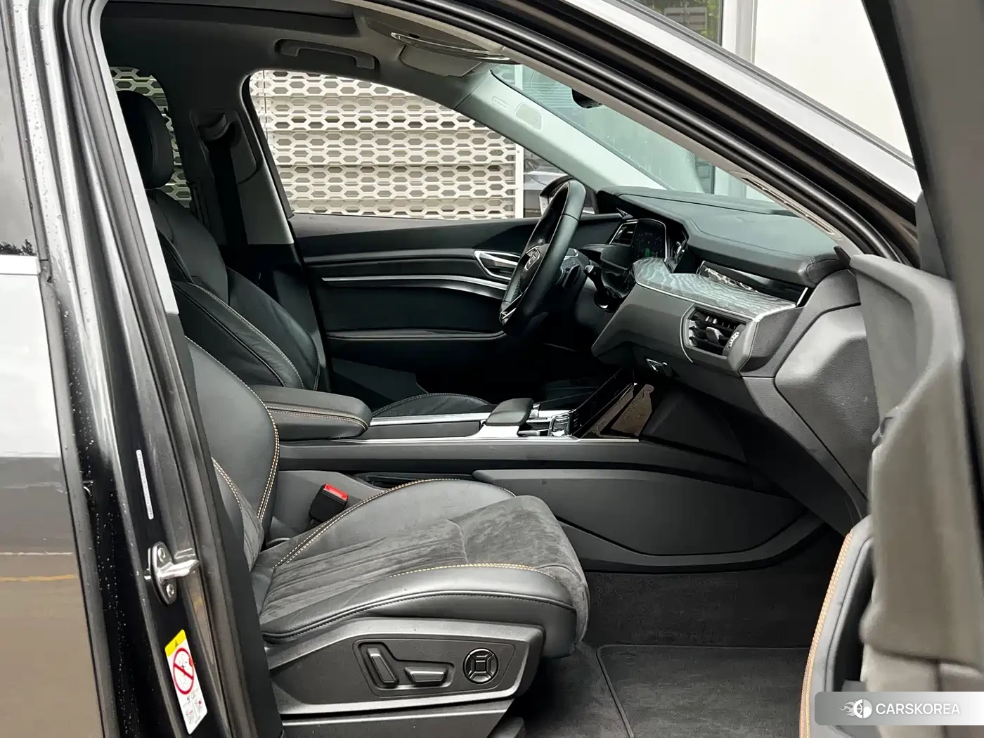 Audi e-tron id 4600462 из Китая 12