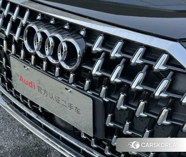 Audi A8 id 4271892 из Китая 10