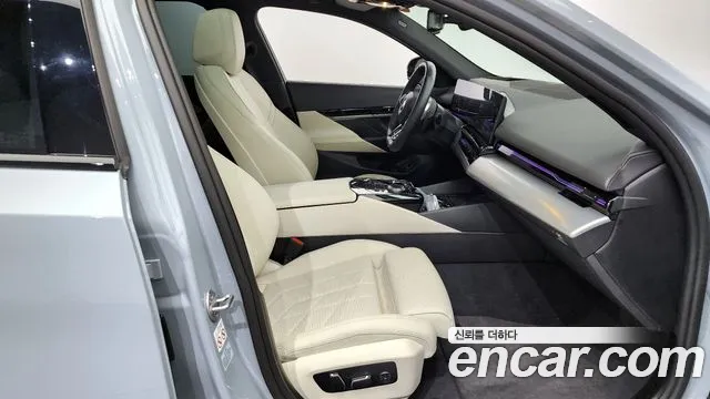 BMW 5 Series (G60) id 2654936 из Кореи 12