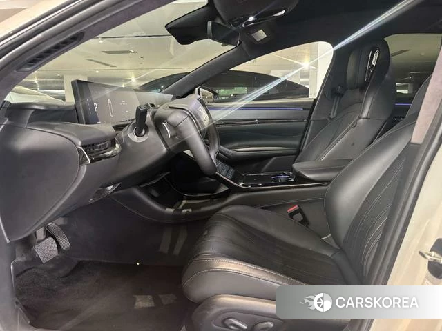 Zhiji Automobile Zhiji L7 2023 Белый из Китая, фото 2