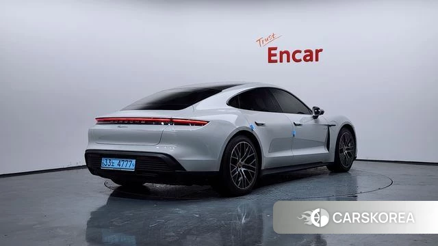 Porsche Taycan id 3806631 из Кореи 12