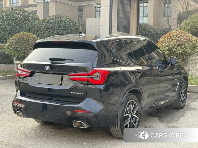 BMW X3 2022 Черный из Китая, фото 2
