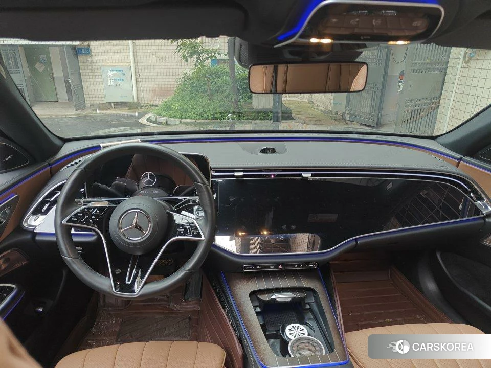Mercedes-Benz E-Class 2023 Черный из Китая, фото 2