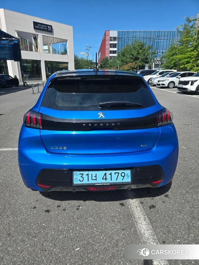 Peugeot e-208 second Generation 2023 Синий из Кореи, фото 2