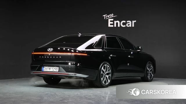 Hyundai Grandeur (GN7) id 4243792 из Кореи 12