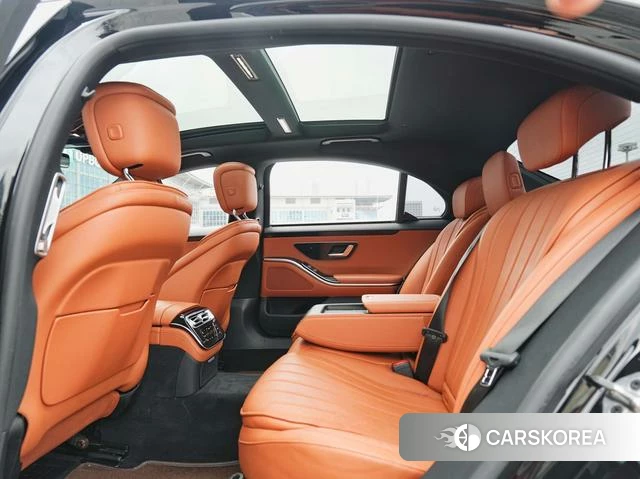 Mercedes-Benz S-class 2023 Черный из Китая, фото 6