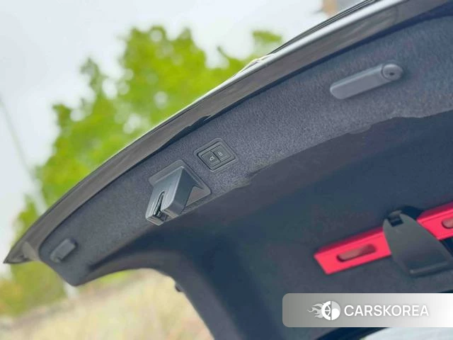 Audi A8 id 4277705 из Китая 10