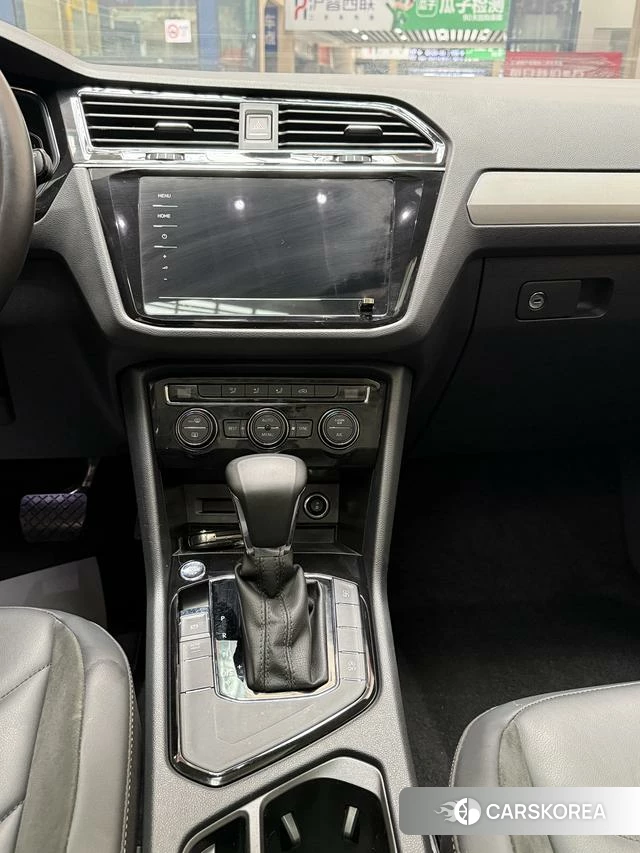 Volkswagen Tiguan L id 4365973 из Китая 10