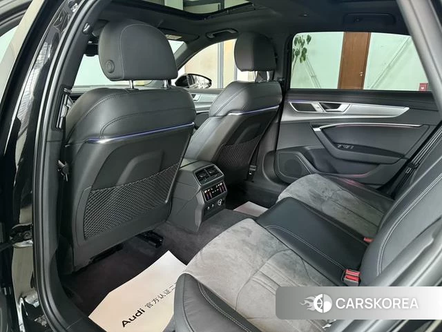 Audi A6L id 4307516 из Китая 8