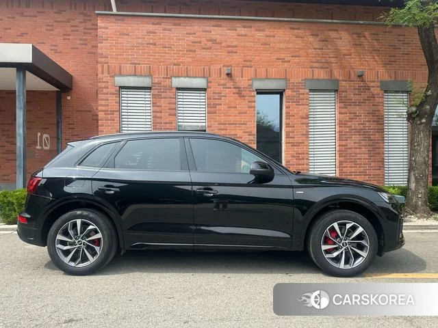 Audi Q5L id 4291562 из Китая 12