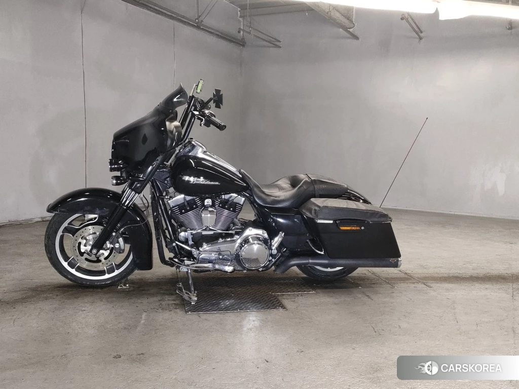 Проданный Harley-Davidson Street Glide FLHX1580 2010 из Японии