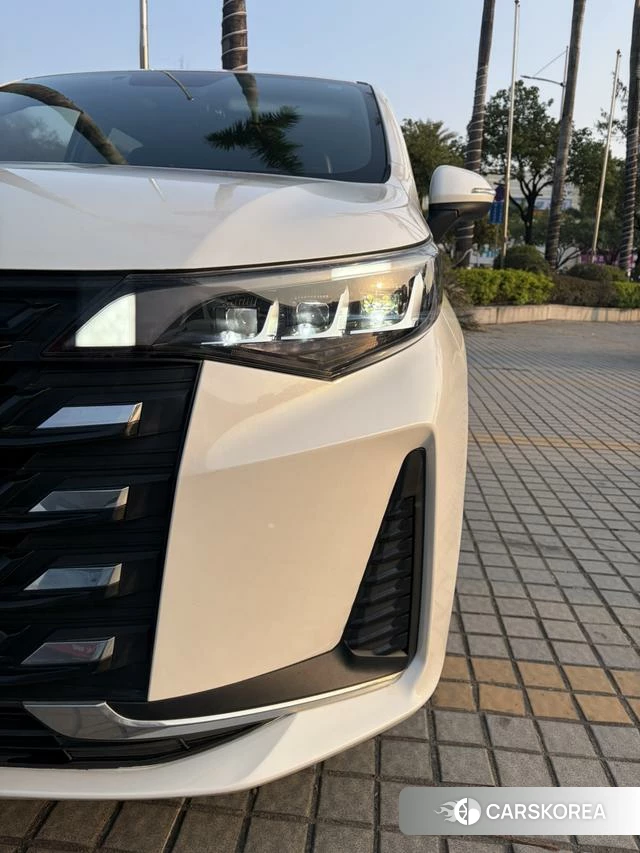 GAC Trumpchi Trumpchi M6 id 4205681 из Китая 12