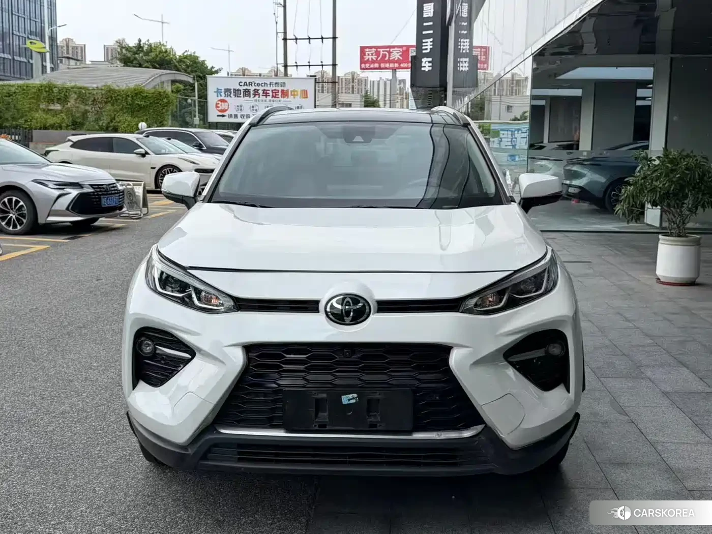 Toyota Wildlander 2023 Белый из Китая, фото 2