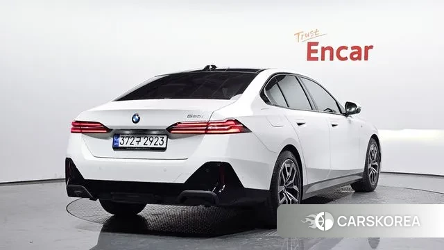 BMW 5 Series (G60) id 3517798 из Кореи 12