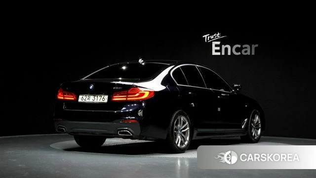 BMW 5 Series (G30) id 3905851 из Кореи 12