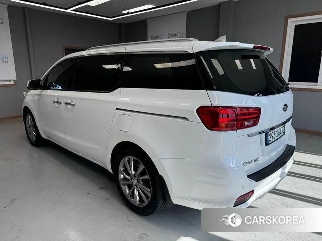 Kia The New Carnival id 4626221 из Кореи 12