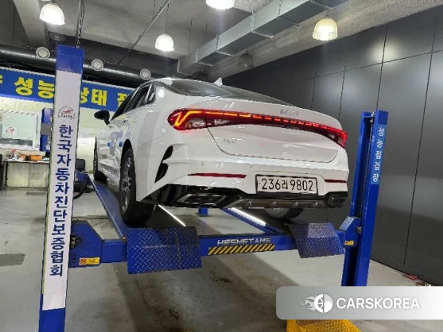 Kia K5 3rd generation 2022 Белый из Кореи, фото 2