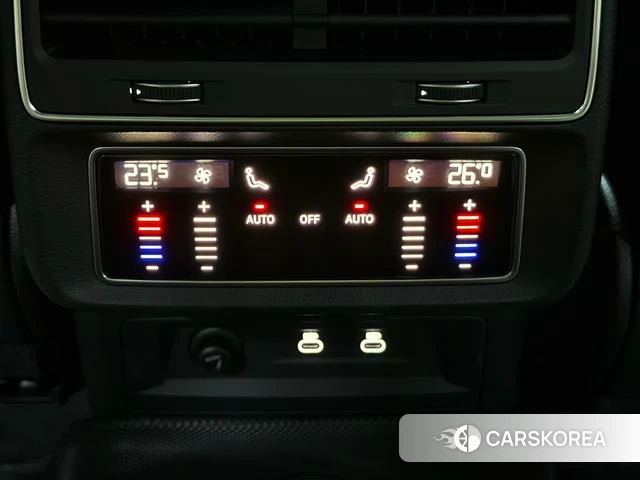 Audi RS Q8 id 4238799 из Китая 12