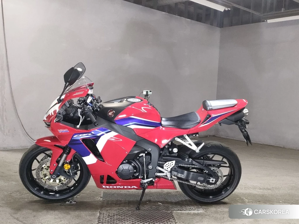 Проданный Honda CBR600RR 2020 из Японии, фото 2