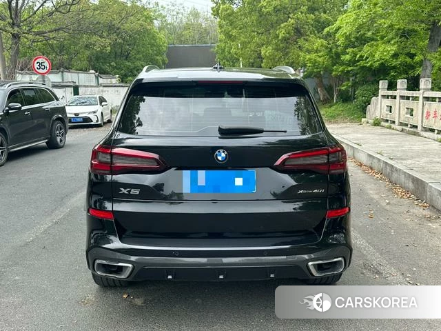BMW X5 (imported) 2021 Черный из Китая, фото 2