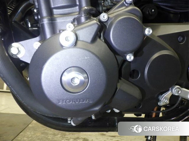 Engine photo