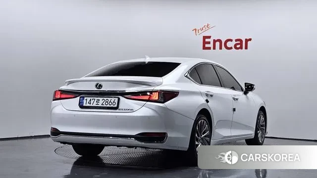 Lexus ES300h 7th generation id 3365632 из Кореи 12