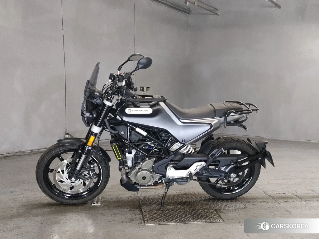 Проданный Husqvarna SVARTPILEN 250 2021 из Японии