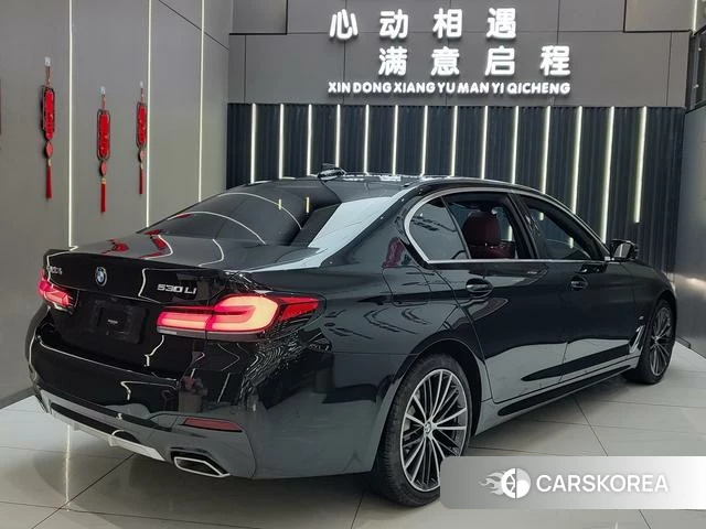 BMW 5 series 2021 Черный из Китая, фото 2
