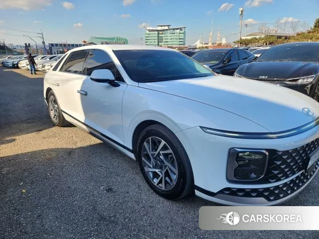 Hyundai Grandeur (GN7) id 3610492 из Кореи 12